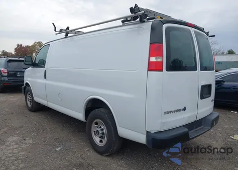 2018 GMC Savana 2500 Work Van from USA, damaged, VIN 1GTW7AFG1J1186353